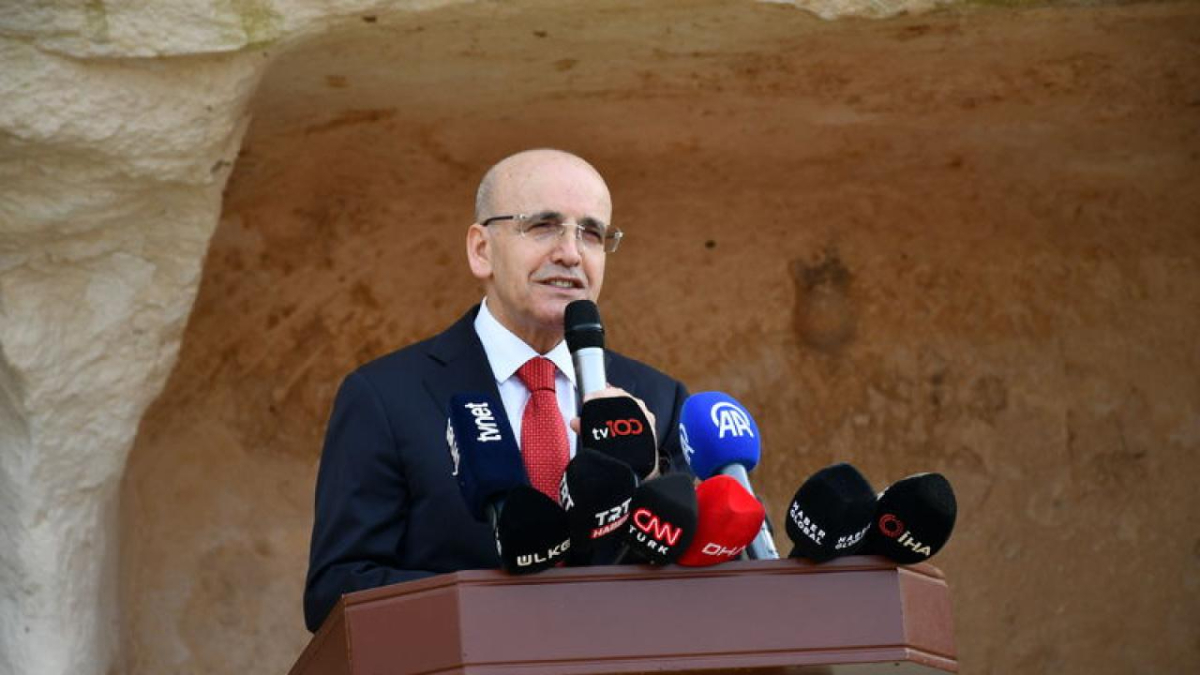 Bakan Şimşek'ten istifa iddiaları sonrası açıklama