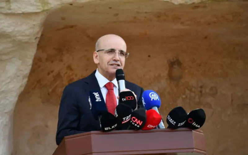 Bakan Şimşek'ten istifa iddiaları sonrası açıklama