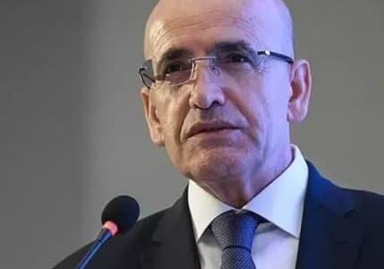 Bakan Şimşek, Türk öğrencilerin eğitimdeki başarısını değerlendirdi