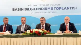 Bakan Tekin: Asgari ücretin altında çalıştırılan öğretmen bana başvursun