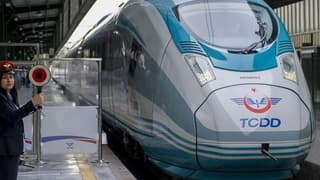 Bakan Uraloğlu açıkladı: Emeklilere hızlı trende yüzde 10 indirim