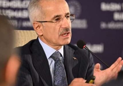 Ulaştırma Bakanı Uraloğlu, BAE Yatırım Bakanı ile görüştü