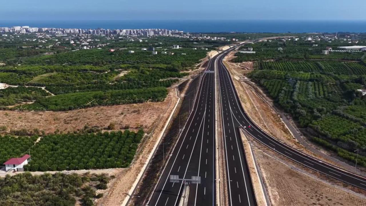 Bakan Uraloğlu duyurdu: 2,5 saatlik yolculuk 18 dakikaya düşecek