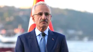 Bakan Uraloğlu duyurdu: Ankara'da havalimanı ulaşımına 36 kilometrelik raylı sistem