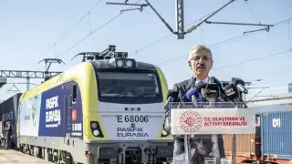 Bakan Uraloğlu duyurdu: Marmaray’a alternatif demir yolu hattı geliyor
