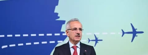 Bakan Uraloğlu duyurdu: Orta Doğu uçuş iptallerinin süresi uzatıldı