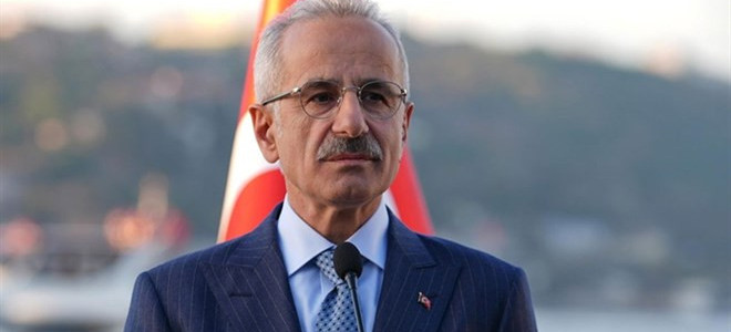 Bakan Uraloğlu'na otoyolda jandarmadan hız cezası