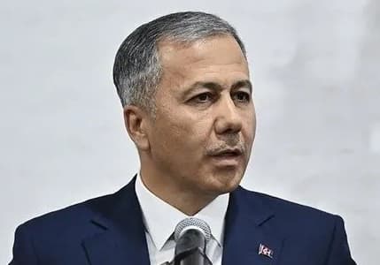 Bakan Yerlikaya açıkladı: Döner zincirine FETÖ operasyonu