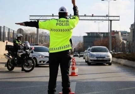 Bakan Yerlikaya duyurdu: Motosiklette ihlallere ağır cezalar geliyor