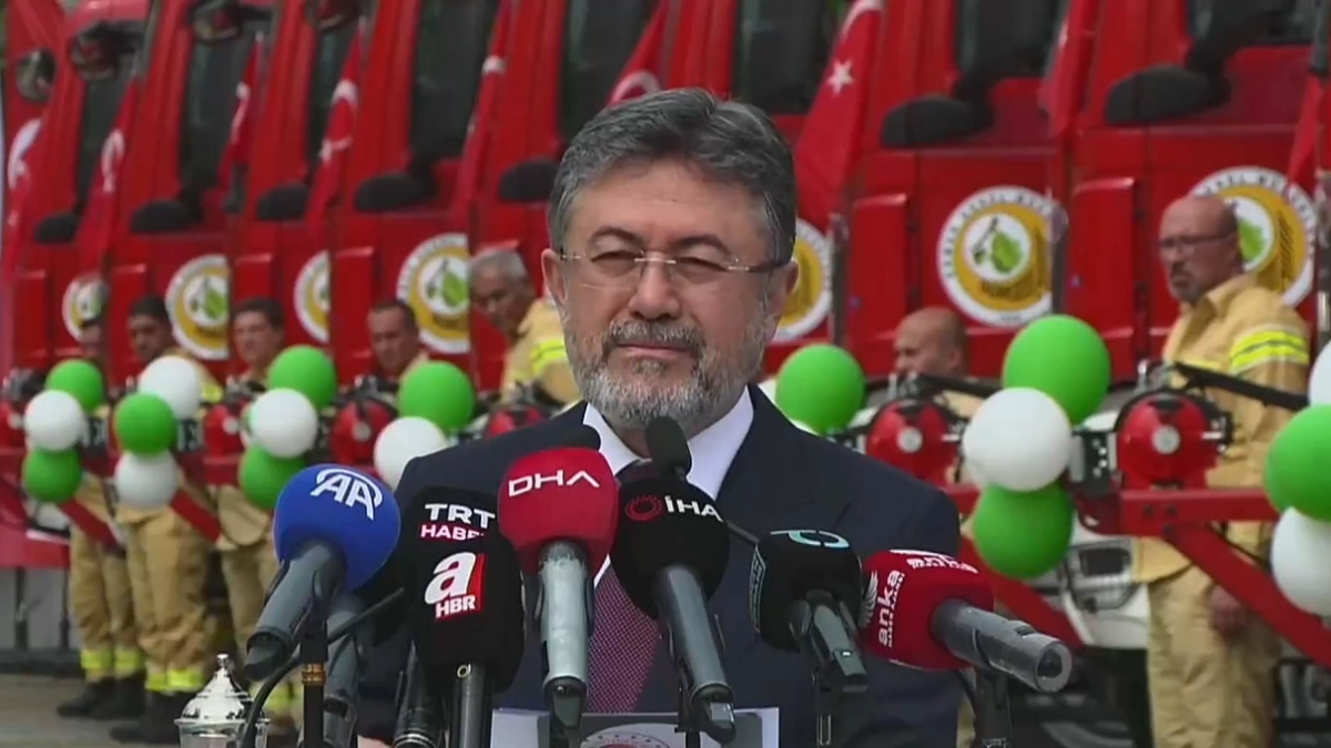 Bakan Yumaklı: Cumhuriyet tarihimizin en güçlü yangınla mücadele kapasitesine sahibiz