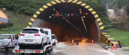 Bakanlık açıkladı: Sel ve heyelanın ardından trafiğe kapanan yollar ve alternatif güzergahlar