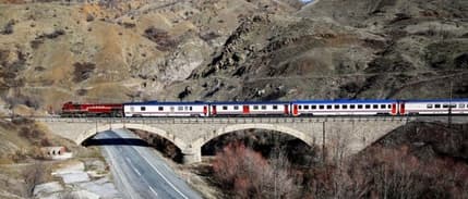 Bakanlık, depremler nedeniyle bazı tren seferlerini durdurdu