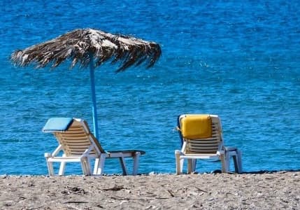 Bakanlık duyurdu: Emekliye şemsiye ve şezlong ücretsiz olacak