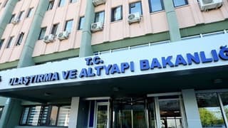 Bakanlıktan Kalkınma Yolu Projesi ve Zengezur Koridoru için milyar dolarlık ihale