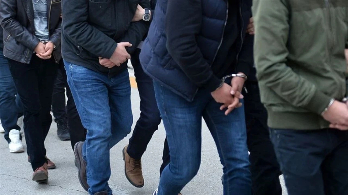 Bakırköy Belediyesi'ne operasyon: 56 kişi gözaltına alındı