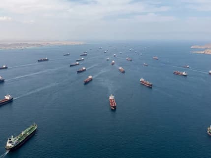Basra Körfezi'nde 20 bin denizci mahsur kaldı