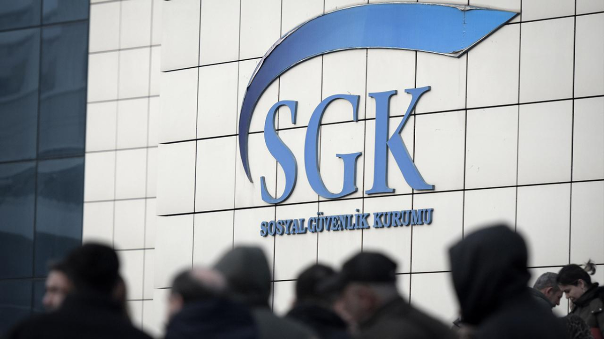Başvuru tarihleri belli oldu: SGK 10 personel alımı yapacak