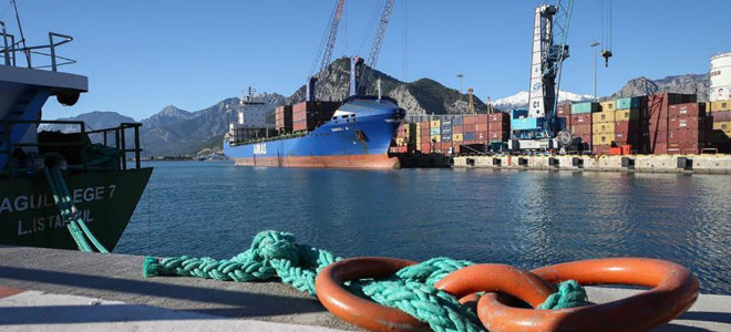 Batı Akdeniz ihracatında 2,7 milyar dolarlık rekor