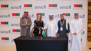 Bayegan ve Tasnee 10 yıllık distribütörlük anlaşmasını yeniledi