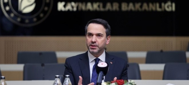 Bayraktar: Güneş ve rüzgar enerjisinde kapasite tahsisi için yarışma yapılacak