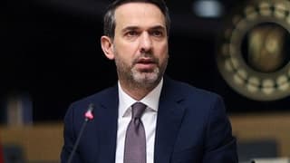 Bayraktar: Hedefimiz doğal gazın, elektrik ve madenlerin içinde olduğu büyük bir ticaret merkezi