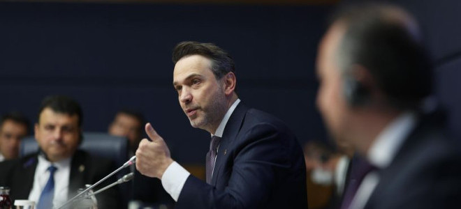 Bayraktar: Pakistan ile petrol ve gaz anlaşmaları imzalanacak