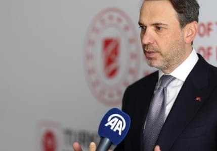 Bayraktar: Petrol ve gaz arama çalışmalarında yeni bir döneme girildi