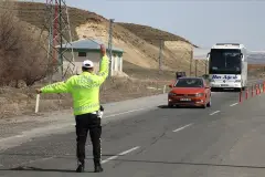 Bayramda izinsiz çalışan polislere bir maaş ikramiye çağrısı