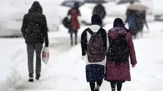 Bazı il ve ilçelerde okullar tatil edildi (25 Aralık kar tatili olan yerler)