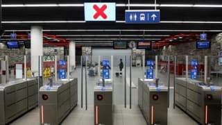 Belçika'da çalışanlar hükümetin kemer sıkma politikaları sonrası greve gitti