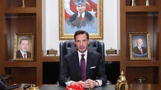 Belediye başkanının odasında dinleme cihazı bulundu