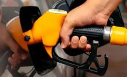 Benzin ve motorin makası açılıyor: Motorinde zam bekleniyor