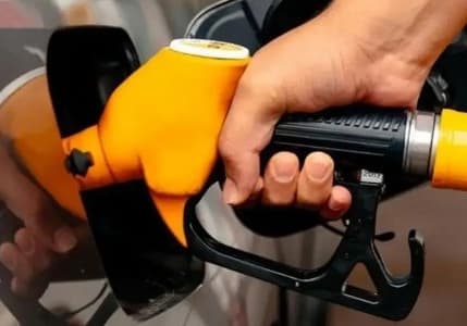 Benzin ve motorin makası açılıyor: Motorinde zam bekleniyor