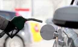Benzin ve motorinde indirim bekleniyor