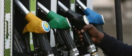 Benzin ve motorine bir zam daha