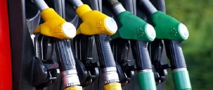 Benzin ve motorine üst üste ikinci zam