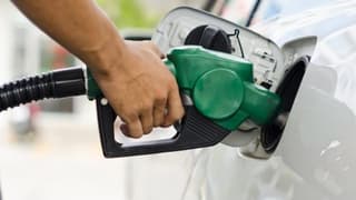 Benzin ve motorine zam