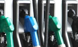 Benzine yeni indirim bekleniyor