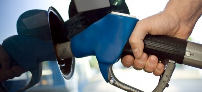 Benzine Bu Gece Yarısı 9 Kuruşluk Zam!
