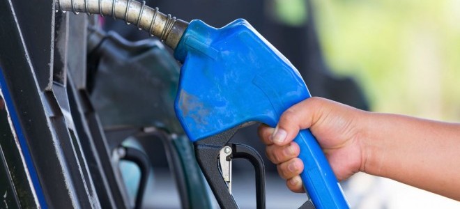 Benzine Gece Yarısından İtibaren Zam