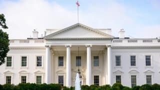 Beyaz Saray: Petrol fiyatlarındaki artışa ilişkin tüm seçenekler masada