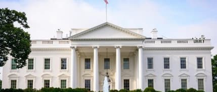 Beyaz Saray: Petrol fiyatlarındaki artışa ilişkin tüm seçenekler masada