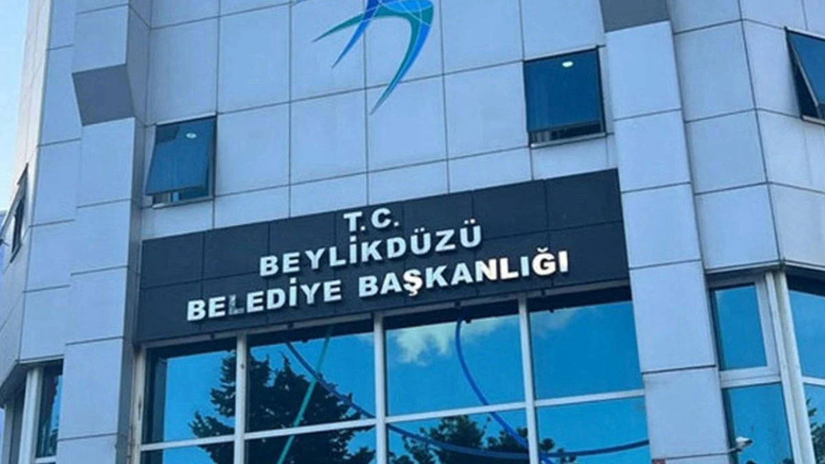 Beylikdüzü Belediyesi’ne operasyon: 27 kişi gözaltına alındı