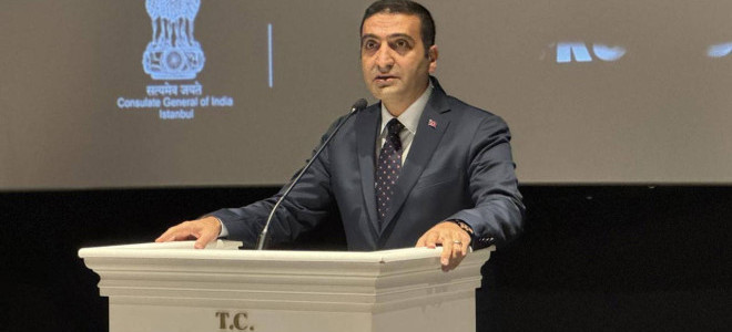 Beyoğlu Belediyesi'nde Sefer Karaahmetoğlu başkanvekili seçildi