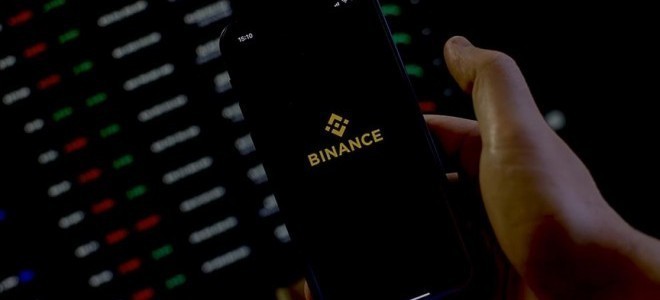 Binance 2 kez durdurulan Bitcoin çekim işlemlerini yeniden başlattı