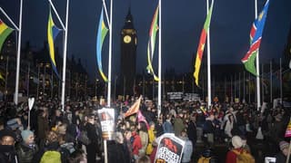 Birleşik Krallık'ta tartışmalı protesto yasası kabul edildi
