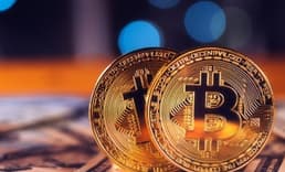 Bitcoin 10 ayın en düşük seviyesine geriledi