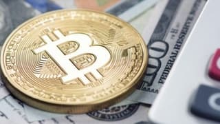 Bitcoin 11.000 Doların Altına Geriledi 