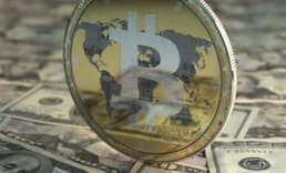 Bitcoin Hızla Geriliyor