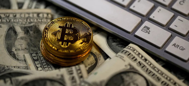 Bitcoin 14 ayın kazançlarını sildi
